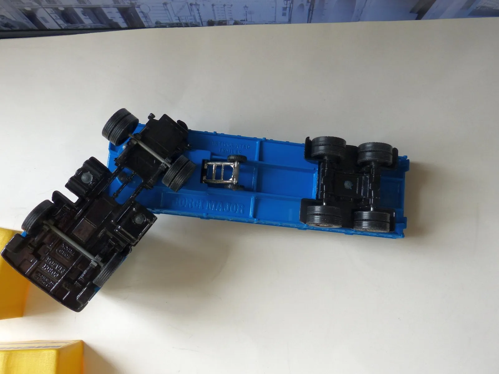1109 Ford Cab with Michelin Containers (1st edition)