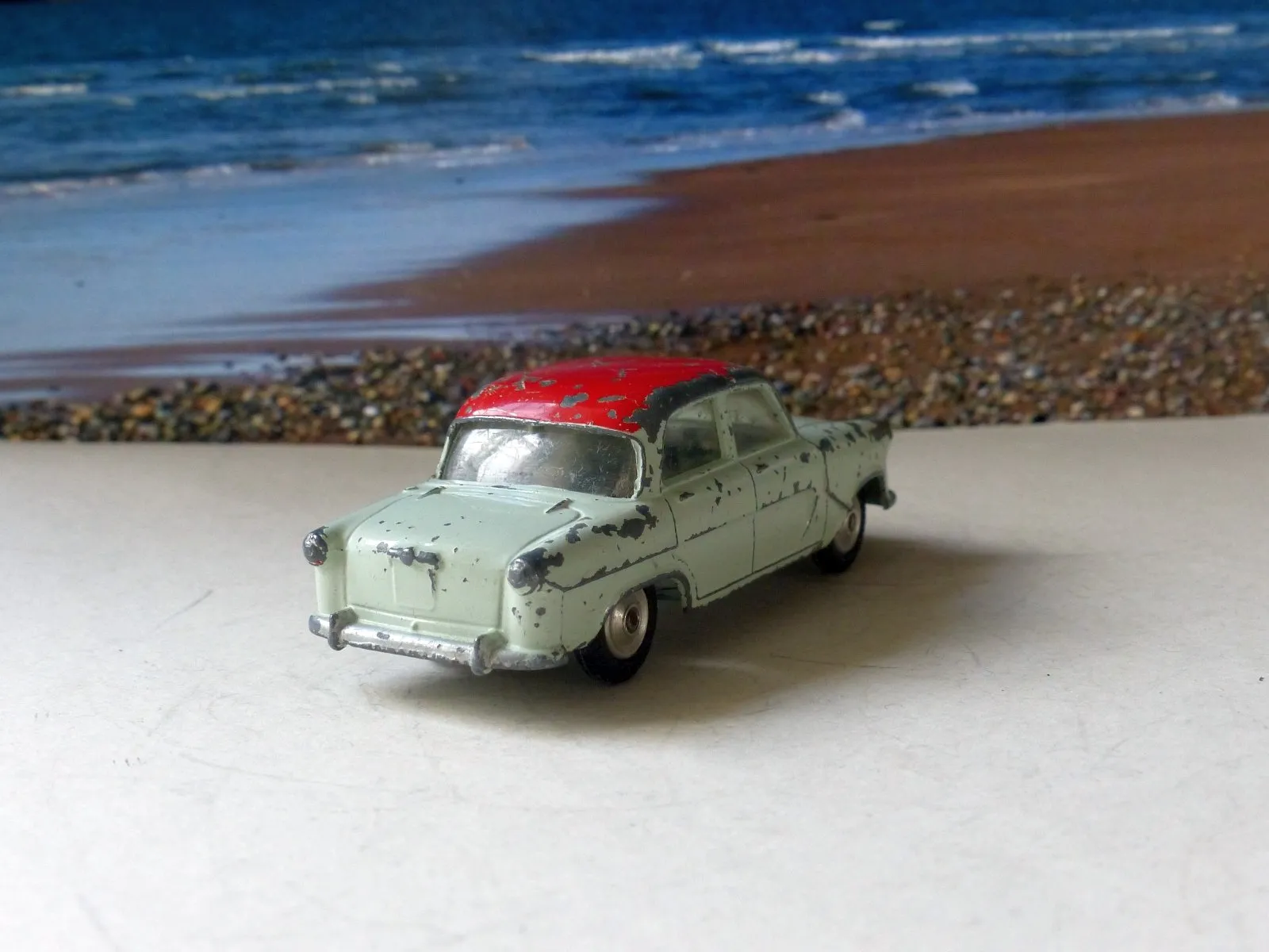 207 Standard Vanguard III with shaped wheels