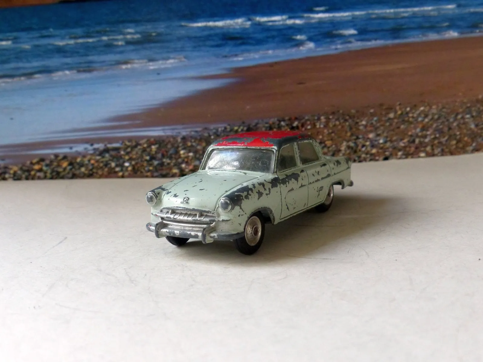 207 Standard Vanguard III with shaped wheels