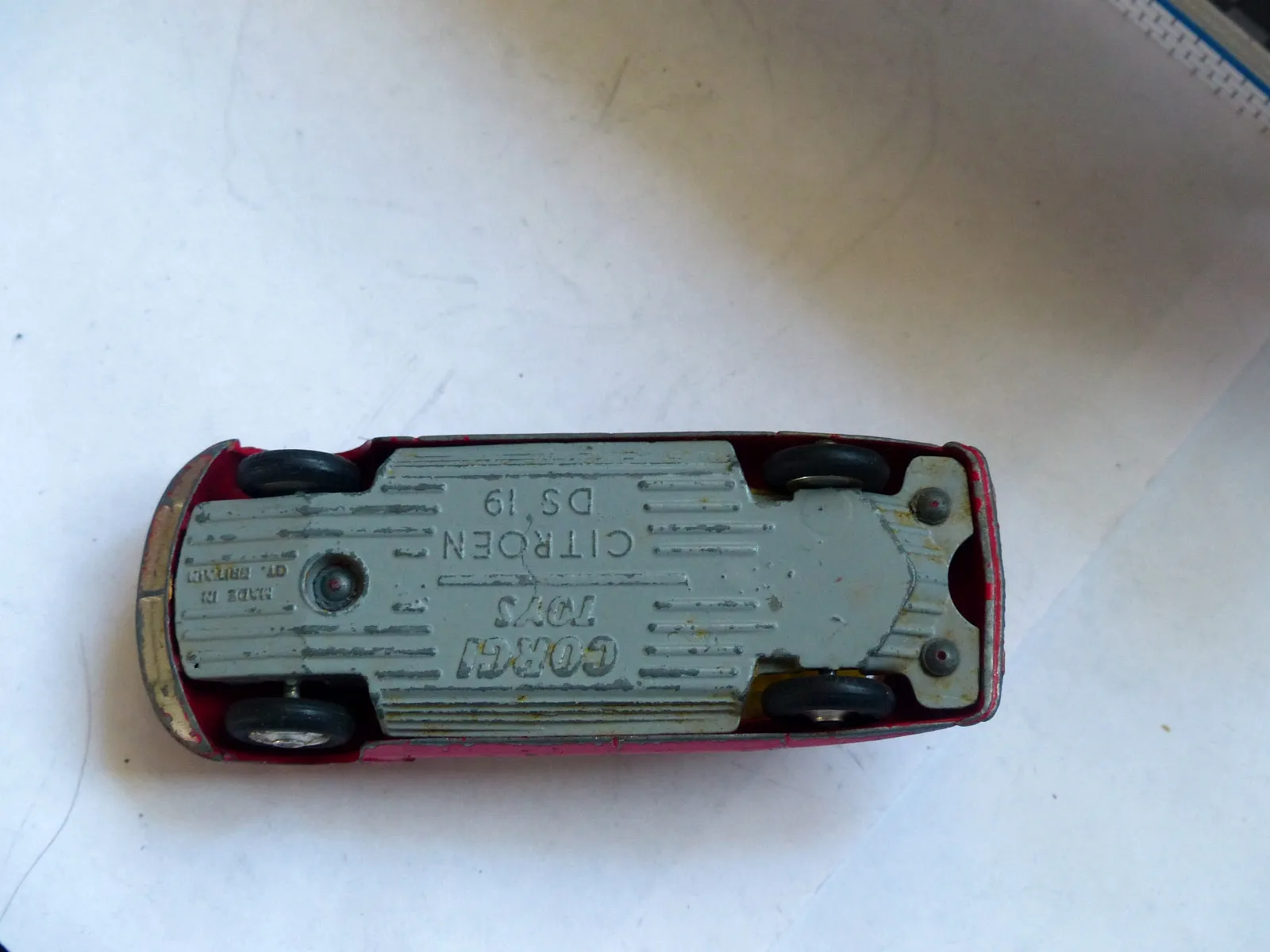 210S Citroen DS19 with cast fog lamps (3)