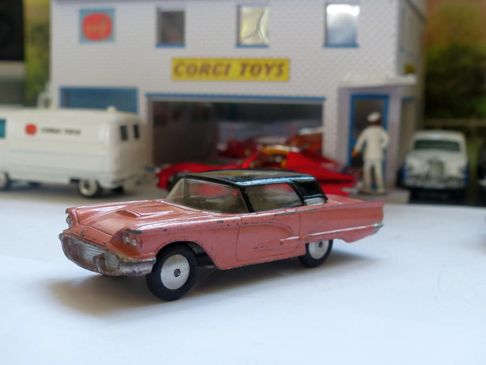 214M Ford Thunderbird