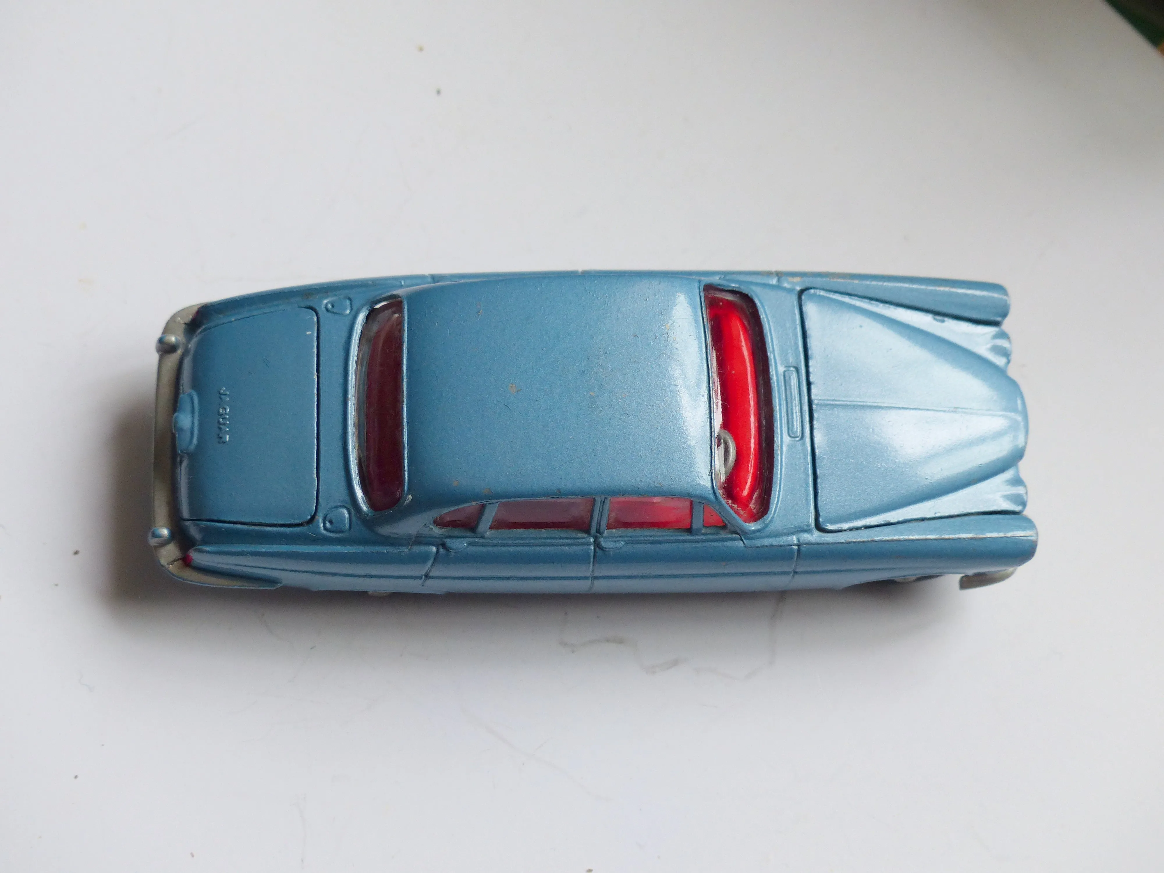 238 Jaguar Mk X in metallic silver-blue
