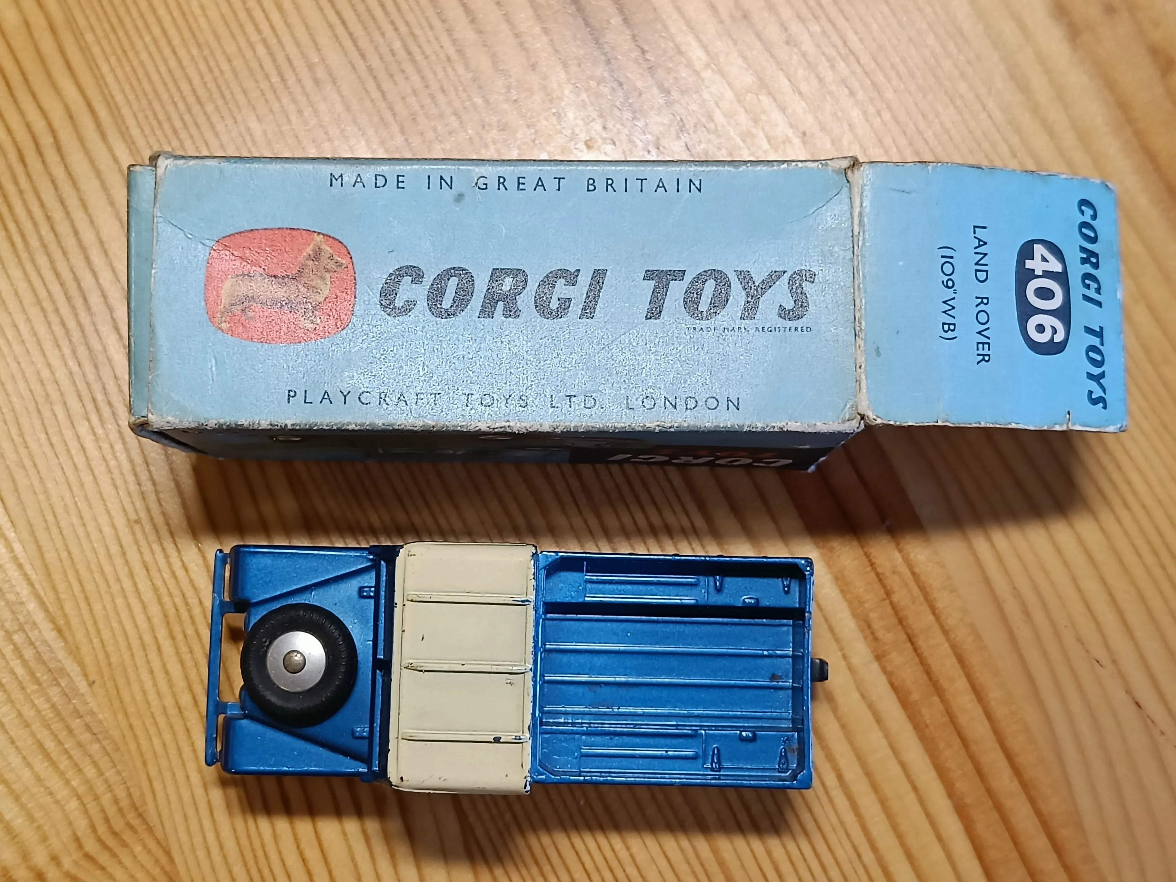 406 Land Rover with original box 4
