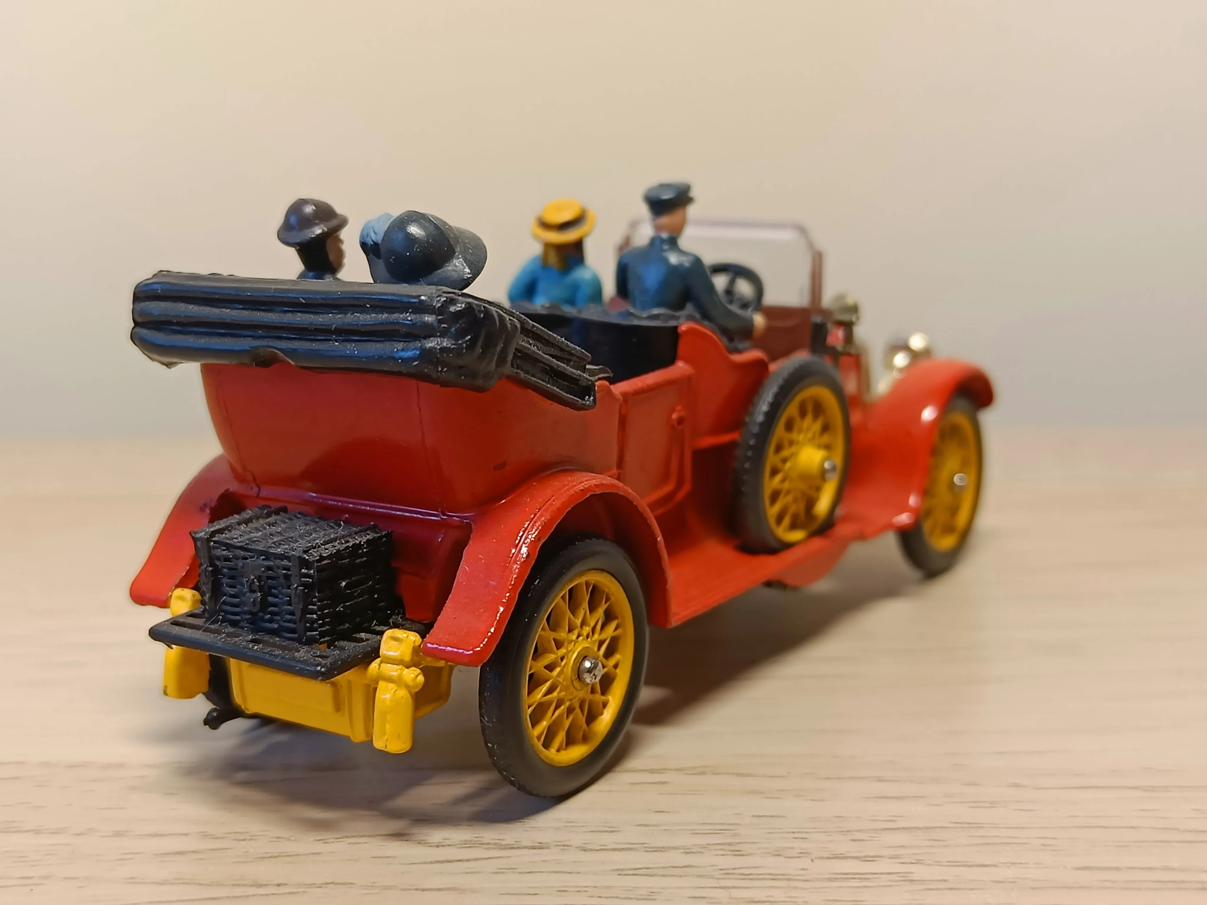 9021 Daimler 1910 38HP with passengers *scarce edition*