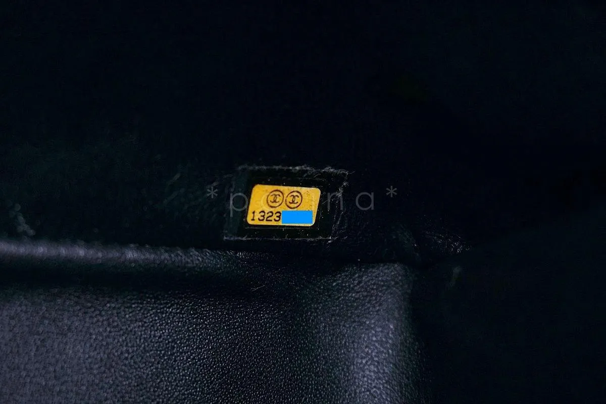 Chanel Black Caviar Jumbo Classic Flap Bag GHW