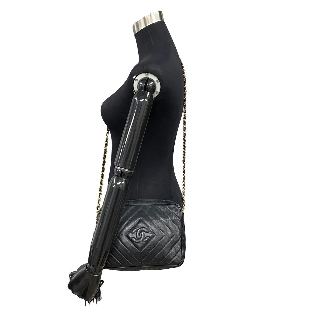 Chanel CC Tassel Camera Bag  Leather Crossbody Bag in Good condition