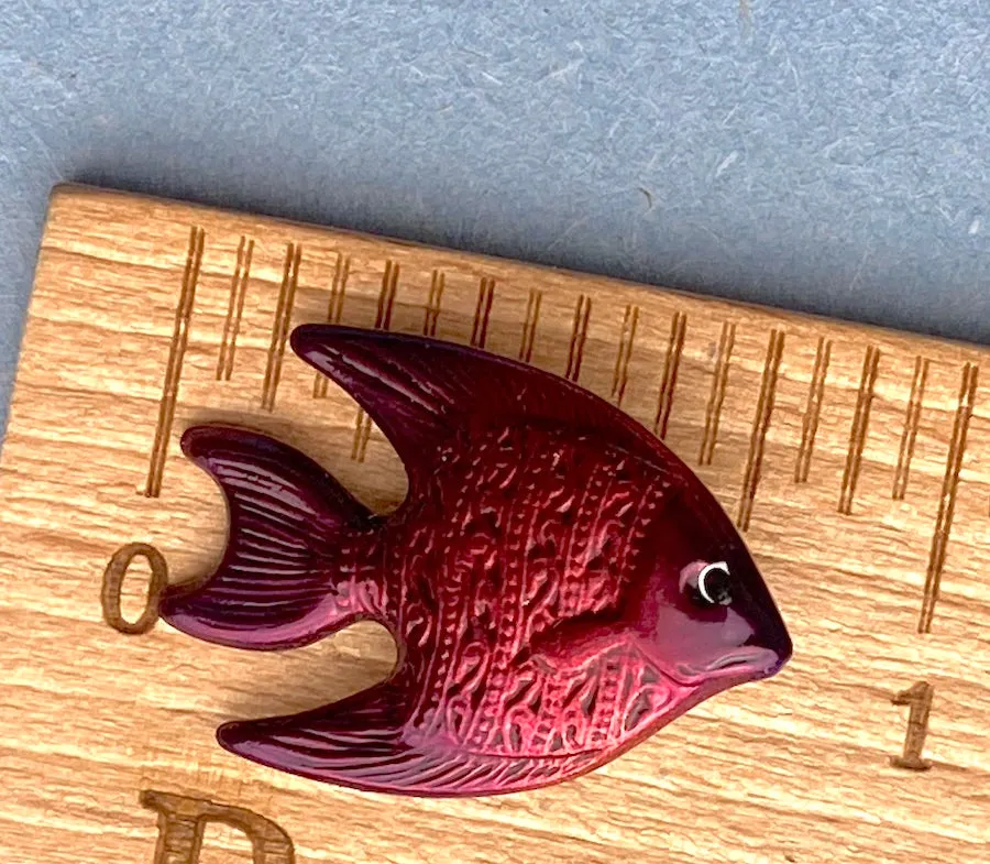 Fish Button Maroon by Susan Clarke   7/8"  # SC-617