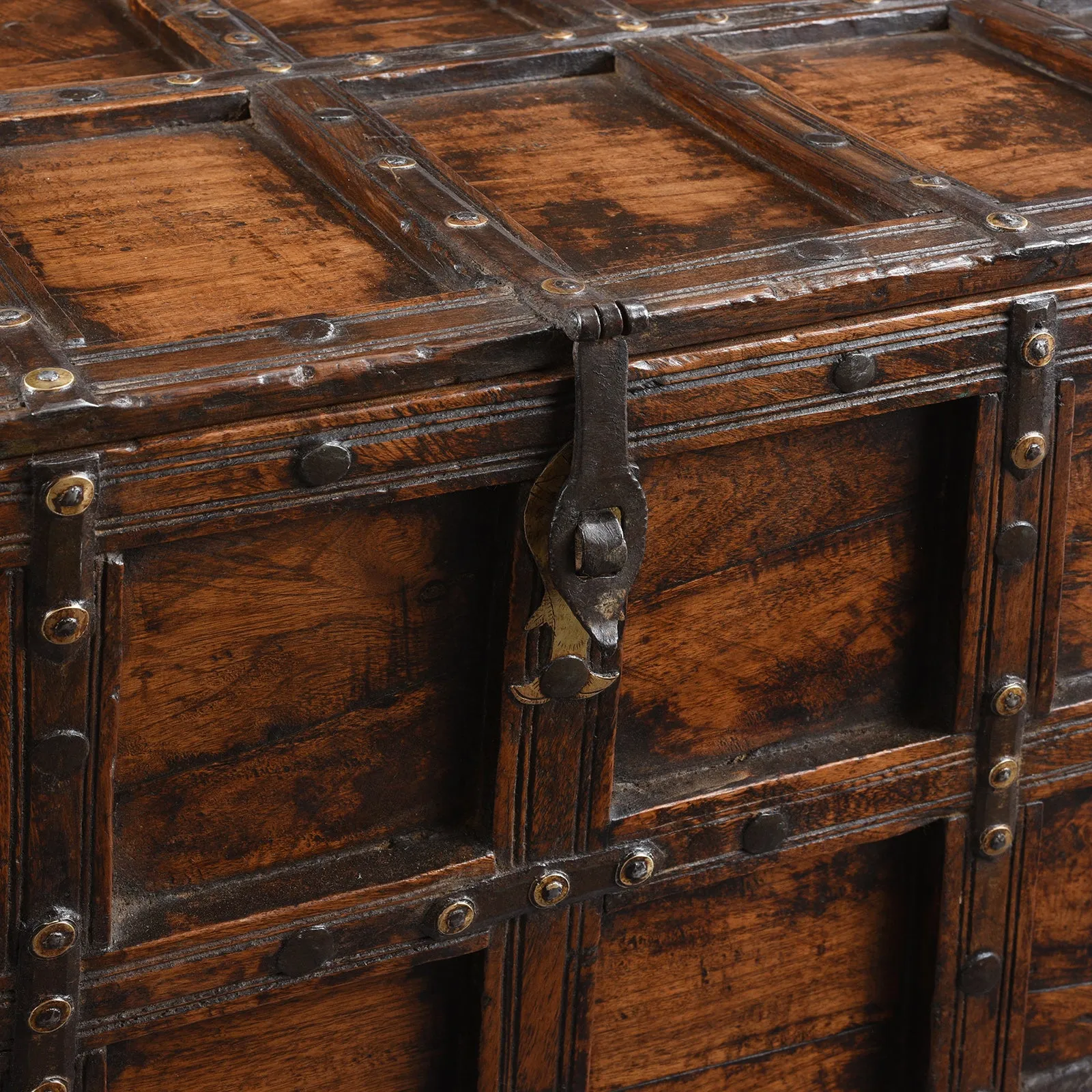 Stick Box Storage Chest From Jaisalmer - 19th Century