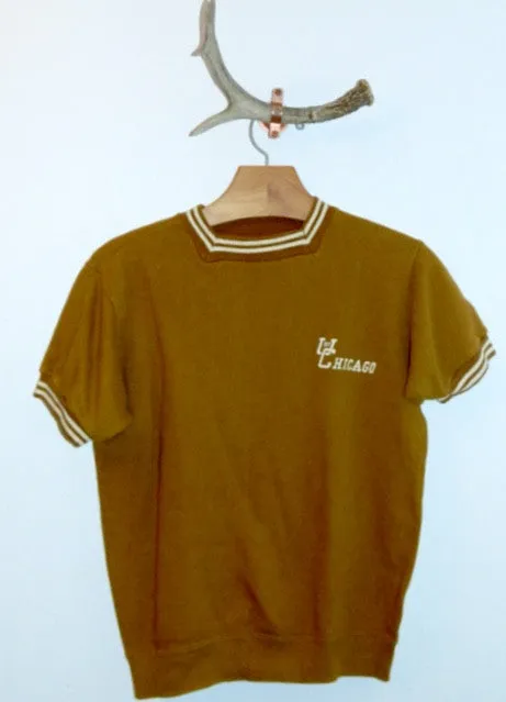 vintage 1960s sweatshirt University of Chicago tee shirt gold adult XS - S MCM