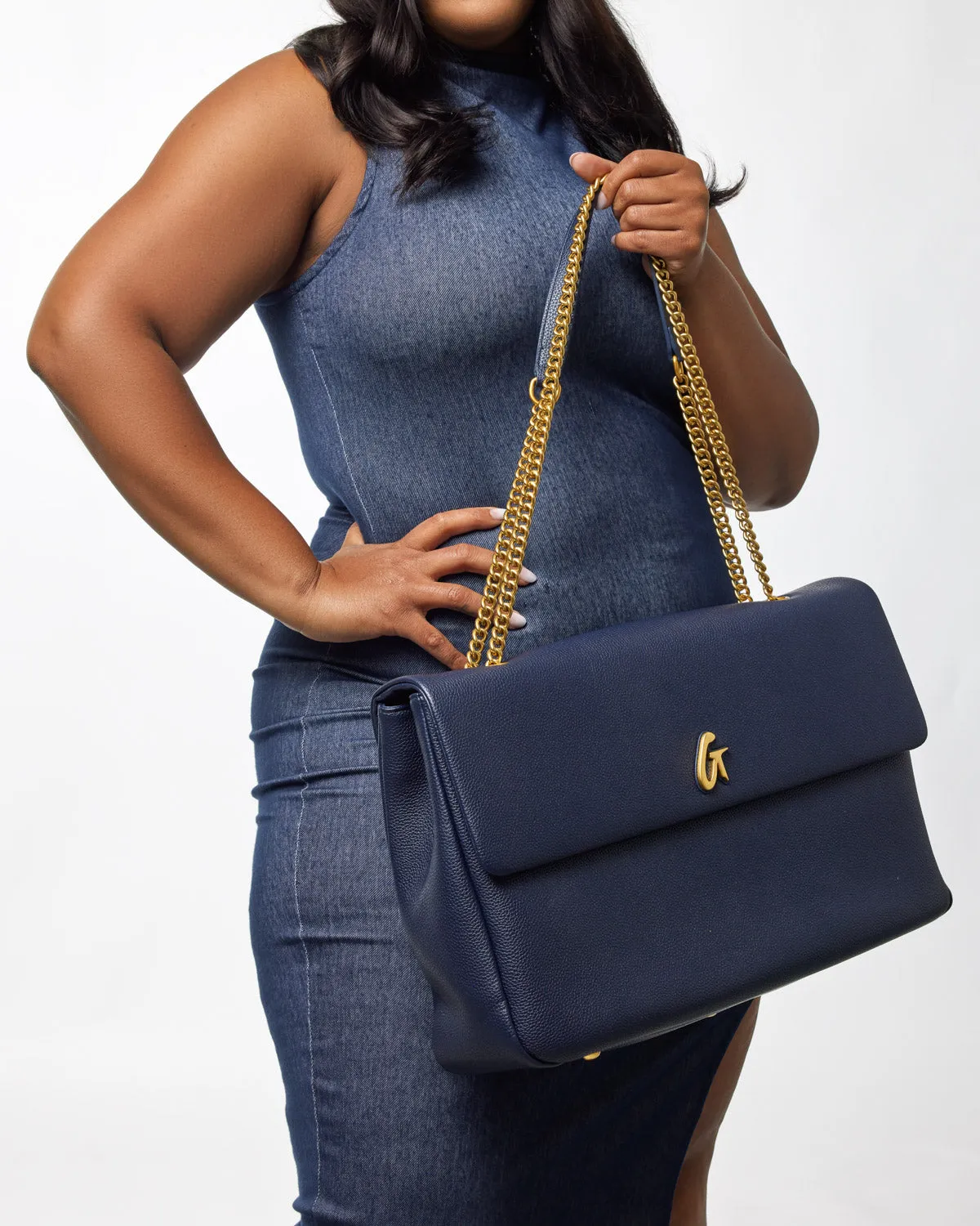 XL PEBBLE FLAP BAG - NAVY